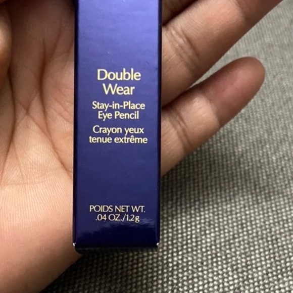 Estée Lauder Double Wear Stay-in-Place Eye Pencil - Picture 3 of 5